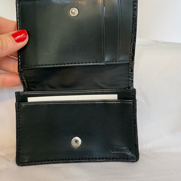 Coach Signature Black Wallet– Style F61482 Black Grey Multiple Card Slot Classic - Picture 8 of 10